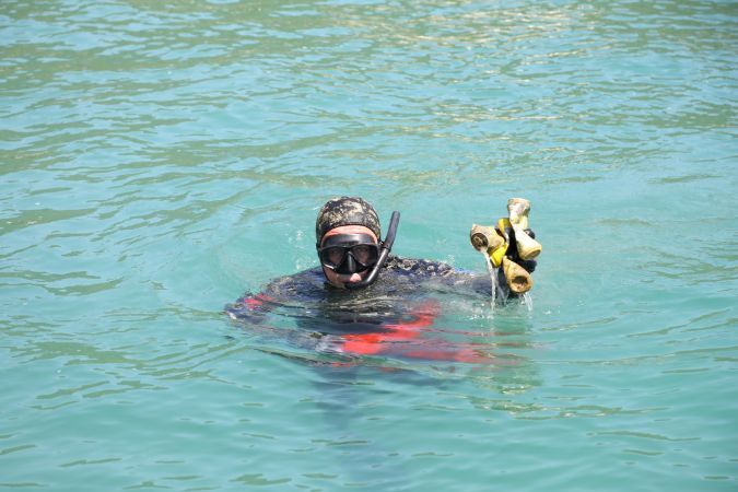 Bodrum Torba’da deniz dibi temizliğinden çıkanlar şaşırttı