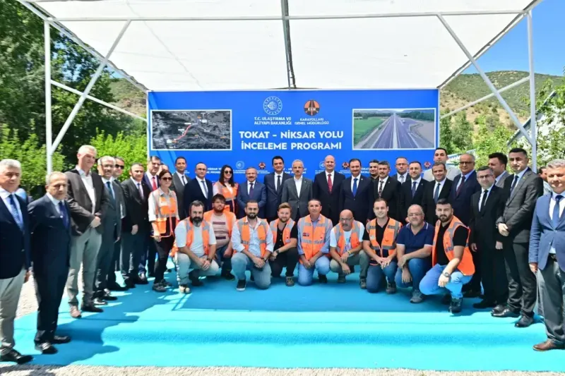 Bakan Uraloğlu müjdeyi verdi 40 Dakikalık yol 25 Dakikaya düşüyor.. Toplamda senede 550 milyon lira tasarruf sağlayacak..