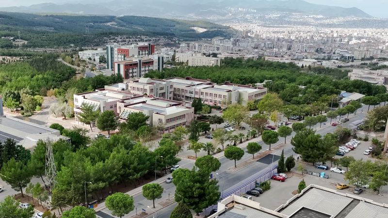 Dokuz Eylülde’de bağımlılıkla mücadele koordinatörlüğü kuruldu