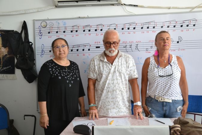 Ayvalık, Küçükköy Halk Müziği Derneği’nde başkan Baltacı’ya güvenoyu