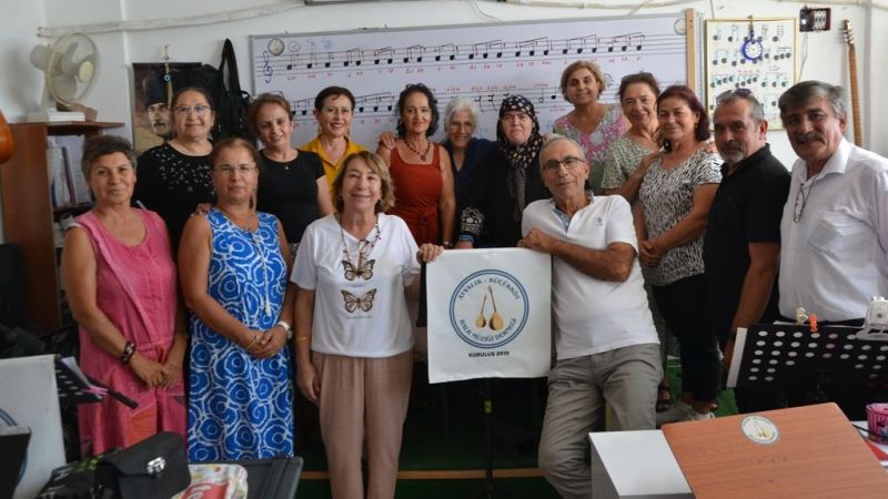 Ayvalık, Küçükköy Halk Müziği Derneği’nde başkan Baltacı’ya güvenoyu