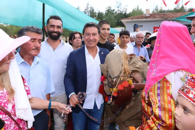 Başkan Aras Seydikemer’de Kültür Şenliği’ne Katıldı