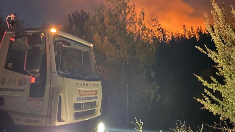 Efes Selçuk Belediyesi’nden yangın bölgesine destek