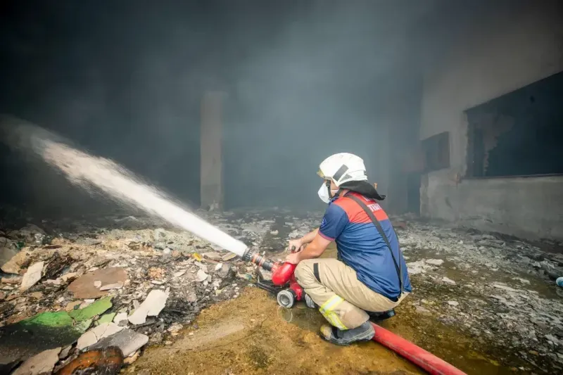 Kentin huzurlu uyuması için 50 saat boyunca aralıksız görev yaptılar