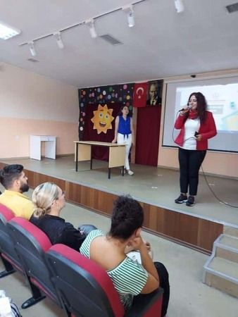 Milas Belediyesi’nden öğrenci velilerine yönelik ‘okula uyum semineri’