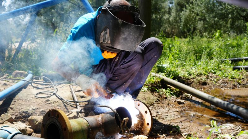 Başkan Akın, Erdekli zeytincilerin tarımsal sulama sorununu çözdü