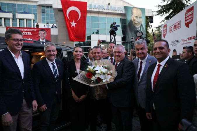 CHP Lideri Özgür Özel Edremit’te