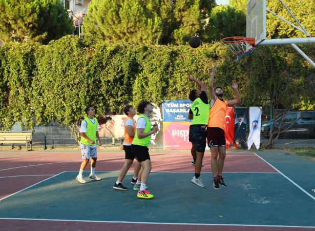 Genç sporcular Zafer Turnuvası’nda bu kez basketbol için yarıştı