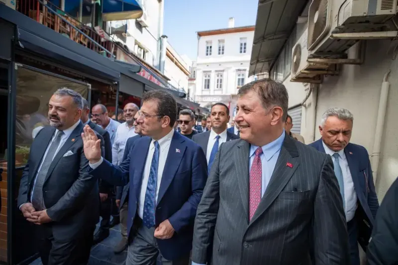 Başkan Tugay, İmamoğlu’nu makamında ağırladı