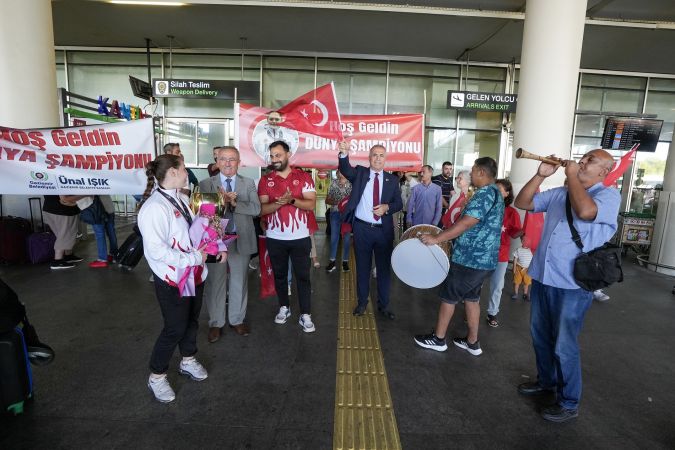 Gaziemirli Melisa dünya şampiyonu