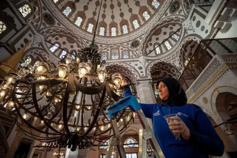 İBB tarihi camilere gözü gibi bakıyor