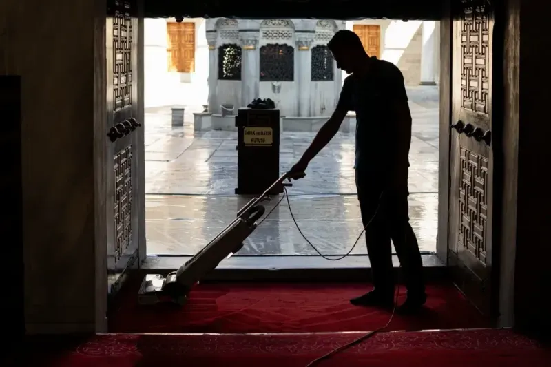 İBB tarihi camilere gözü gibi bakıyor