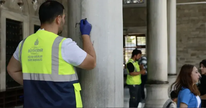 İBB tarihi camilere gözü gibi bakıyor