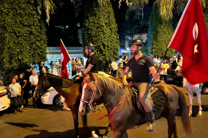 Özgür ruhlu Efeler bağımsızlık gününü coşkuyla kutladı