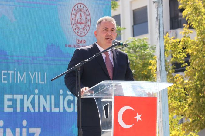 İzmir’de 2024-2025 Eğitim Öğretim Yılı coşkuyla başladı