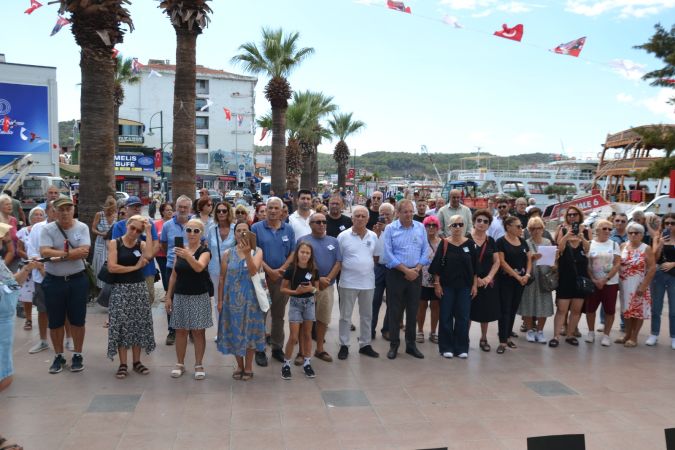 Ayvalık’ta CHP’li kadınlardan Diyarbakırlı Narin ve yitip giden tüm minik bedenler için anlamlı eylem