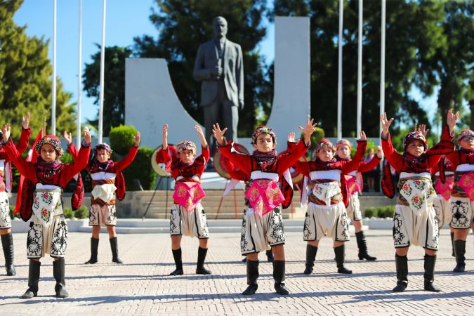 Kurtuluşun 102. yılında Aliağa'da coşkulu kutlama