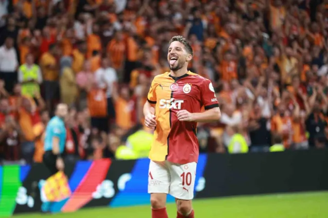 Dries Mertens gol sayısını 2 yaptı