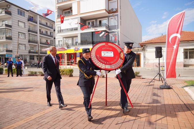 Altınova’da Kurtuluşun 102. yılı coşkuyla kutlandı