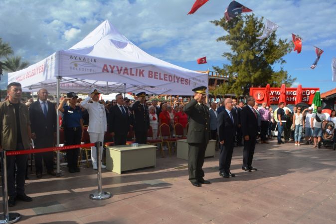 Ayvalık’ta Düşman İşgalinden Kurtuluşun 102. yılı coşkusu