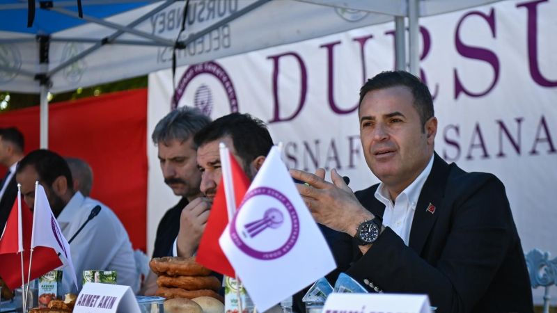 Başkan Akın, Dursunbeyli esnafın taleplerini dinledi