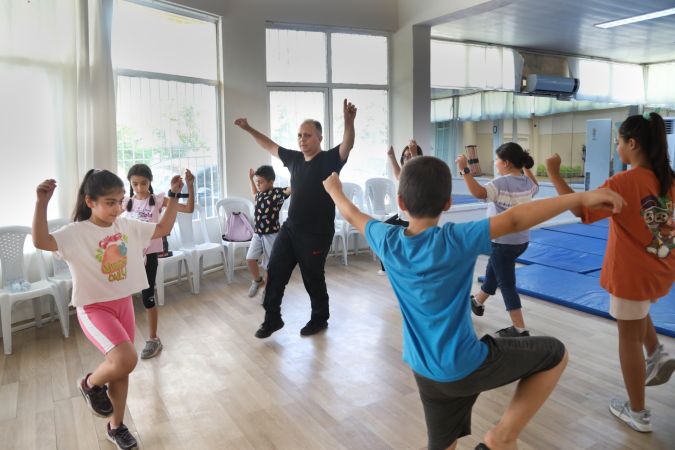 Başkan Yetişkin Hemşehrilerini sanatla buluşturuyor