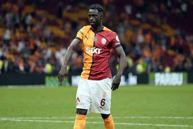 Maç sonu 3’lüsü Davinson Sanchez’den