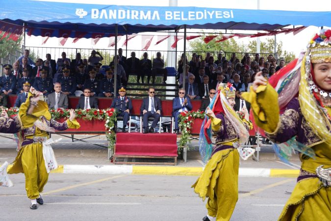 Bandırma’nın Kurtuluş Kutlamaları coşkulu başladı