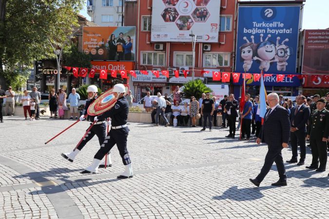 Edremit’te Gazilere anlamlı tören