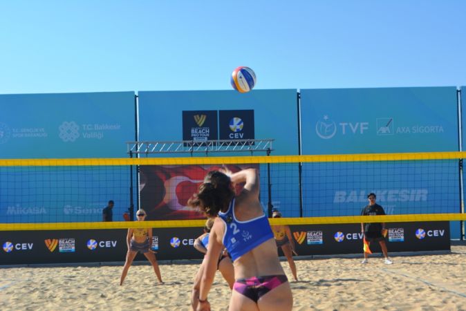 Ayvalık’ta 2024 VW Beach Pro Tour Futures heyecanı sürüyor