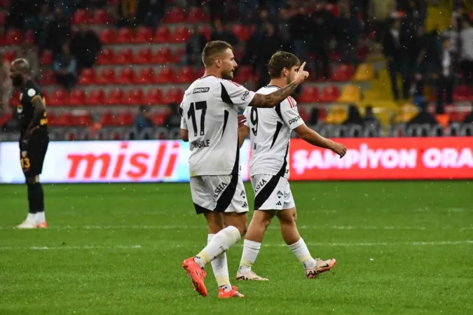 Kartal'a 45 dakika yetti.. Kayserispor: 0 Beşiktaş: 3