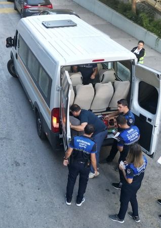 İzmir Büyükşehir Belediyesi’nden servis araçlarına sıkı denetim