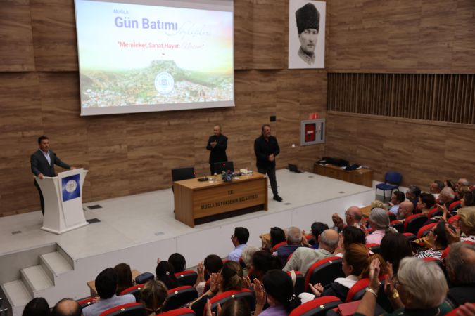 Büyükşehir'in ev sahipiğini yaptığı “Memleket, Hayat, Sanat: Nazım” belgeseli büyük ilgi gördü