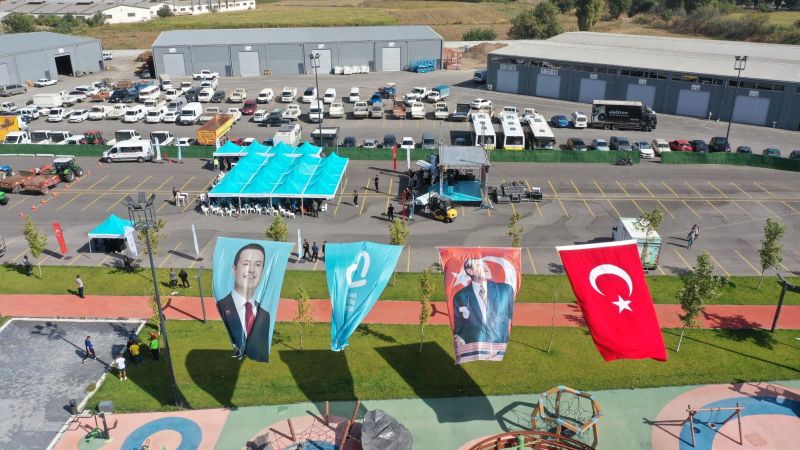 Balıkesir Büyükşehir Belediyesi çiftçinin yüzünü güldürdü