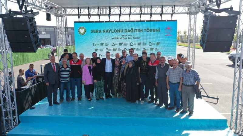 Balıkesir Büyükşehir Belediyesi çiftçinin yüzünü güldürdü