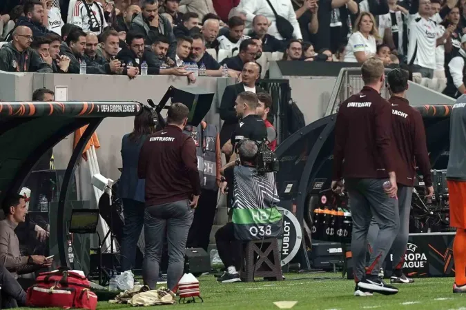 KaraKartal kaleciyi geçemedi.. Beşiktaş: 1 Eintracht Frankfurt: 3 