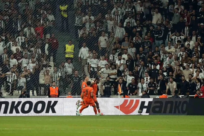 KaraKartal kaleciyi geçemedi.. Beşiktaş: 1 Eintracht Frankfurt: 3 