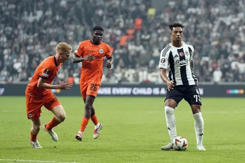 KaraKartal kaleciyi geçemedi.. Beşiktaş: 1 Eintracht Frankfurt: 3 