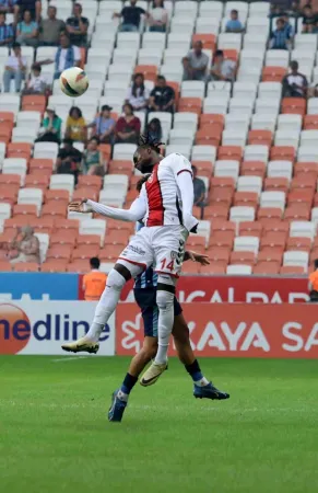 Samsun geriden gelip kazandı.. Adana Demirspor: 1 Samsunspor: 3 