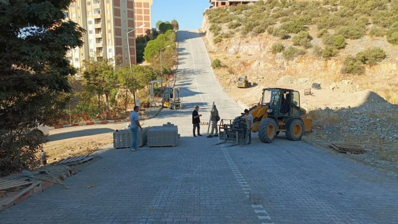 Edremit Belediyesi’nden yol düzenleme çalışmaları