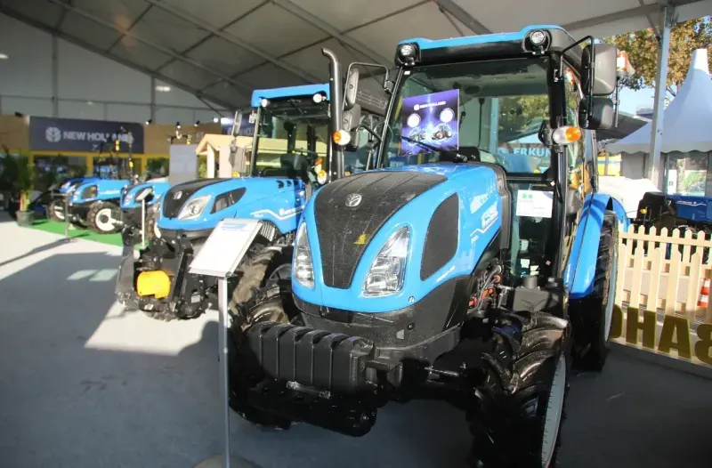 New Holland Üç Yeni Traktörü ve Otonom Tarım Robotlarını Bursa Tarım Fuarı’nda Görücüye Çıkarıyor