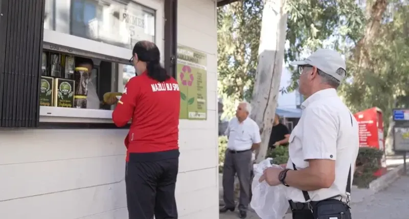 İzmir’de yurttaşın imdadına Halk Ekmek yetişiyor