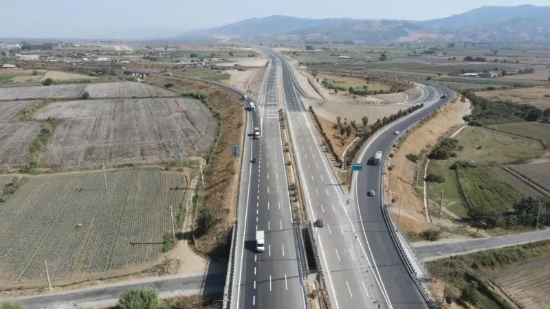 Bakan Uraloğlu açıkladı.. İzmir, Antalya arası 3 saate düşüyor..