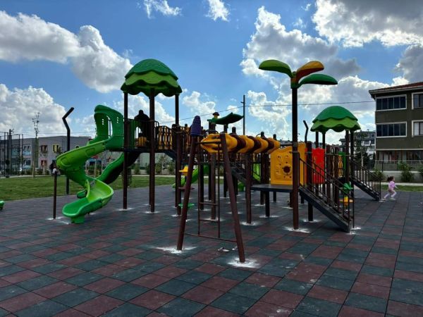 600 Evler Mahallesi Park Yapımı Tamamlandı