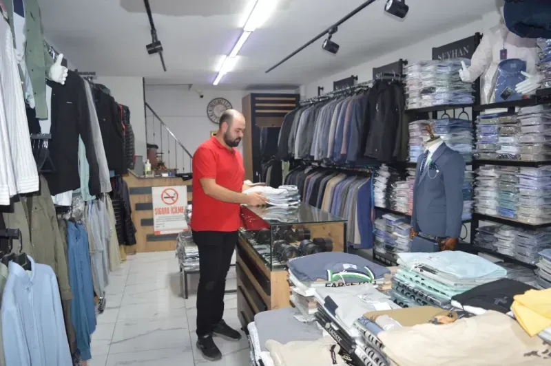 Seyhan Denim Erkek Giyim kışın şıklığını ekonomik fiyatlarla müşterilerine sunuyor