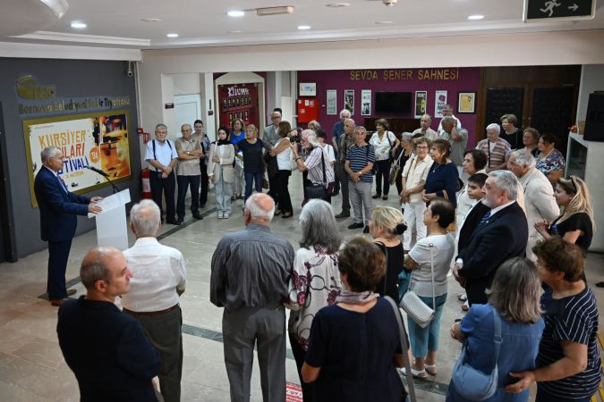 55. Yıl coşkusunu Bornova'da kutladı