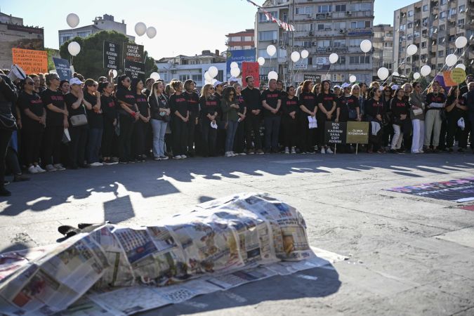 Bornova’da İstanbul Sözleşmesi için yürüyüş