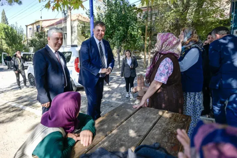 Başkan Tugay: Bizim için Belediye ailedir