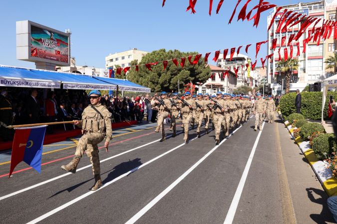 Başkan Yetişkin, Cumhuriyet Bayramı kutlamalarına katıldı