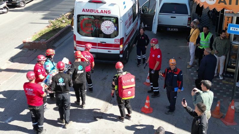  Çiğli Belediyesi Arama Kurtarma ekibinin tatbikat başarısı